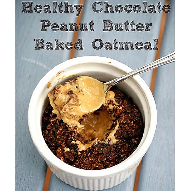 Healthy Chocolate and Peanut Butter Baked Oatmeal | Healthy Fitness Recipe